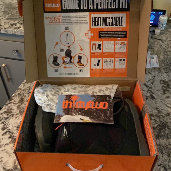 Thirtytwo Shifty Snowboard Boots - Picture 3 of 12